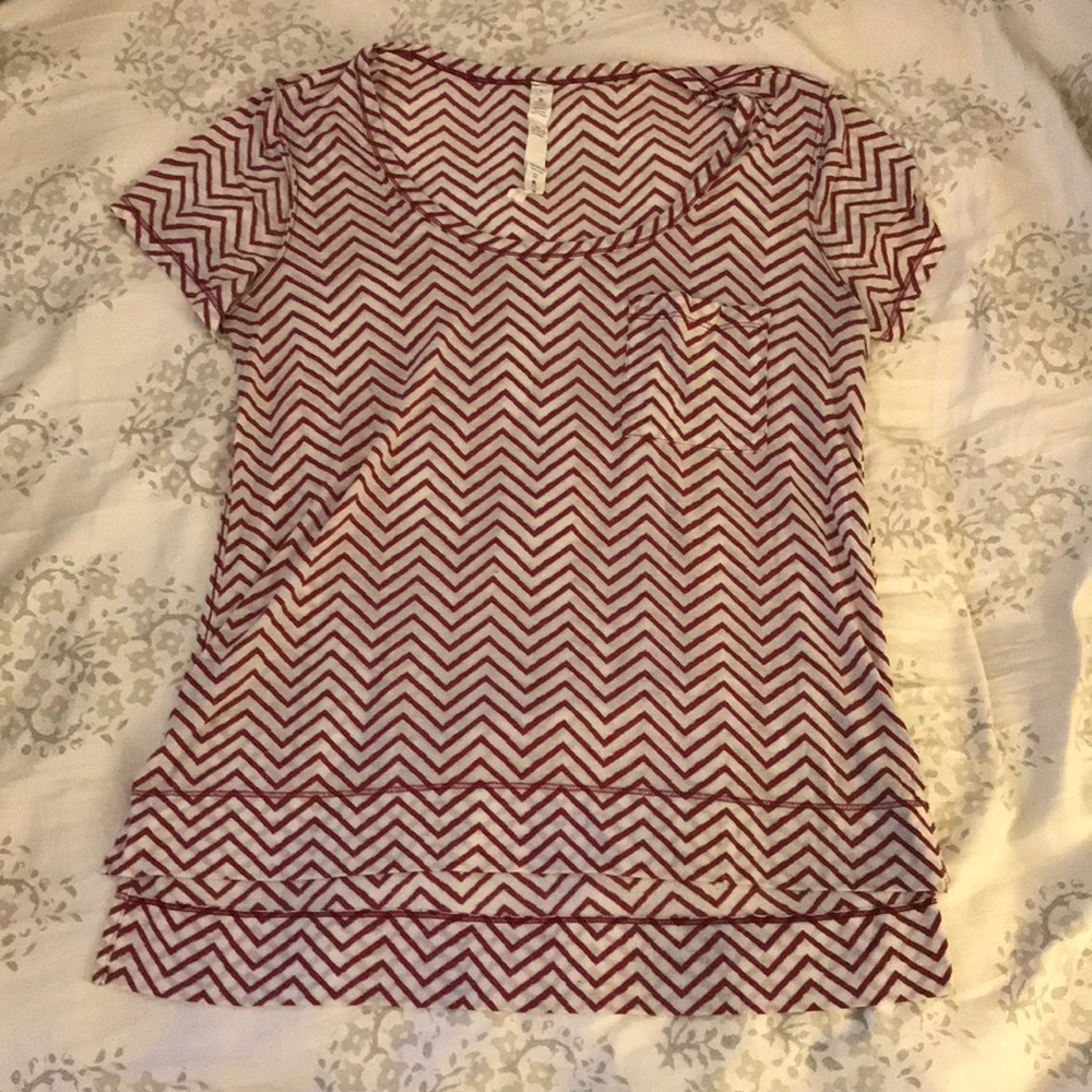 Lululemon lightweight workout/yoga top